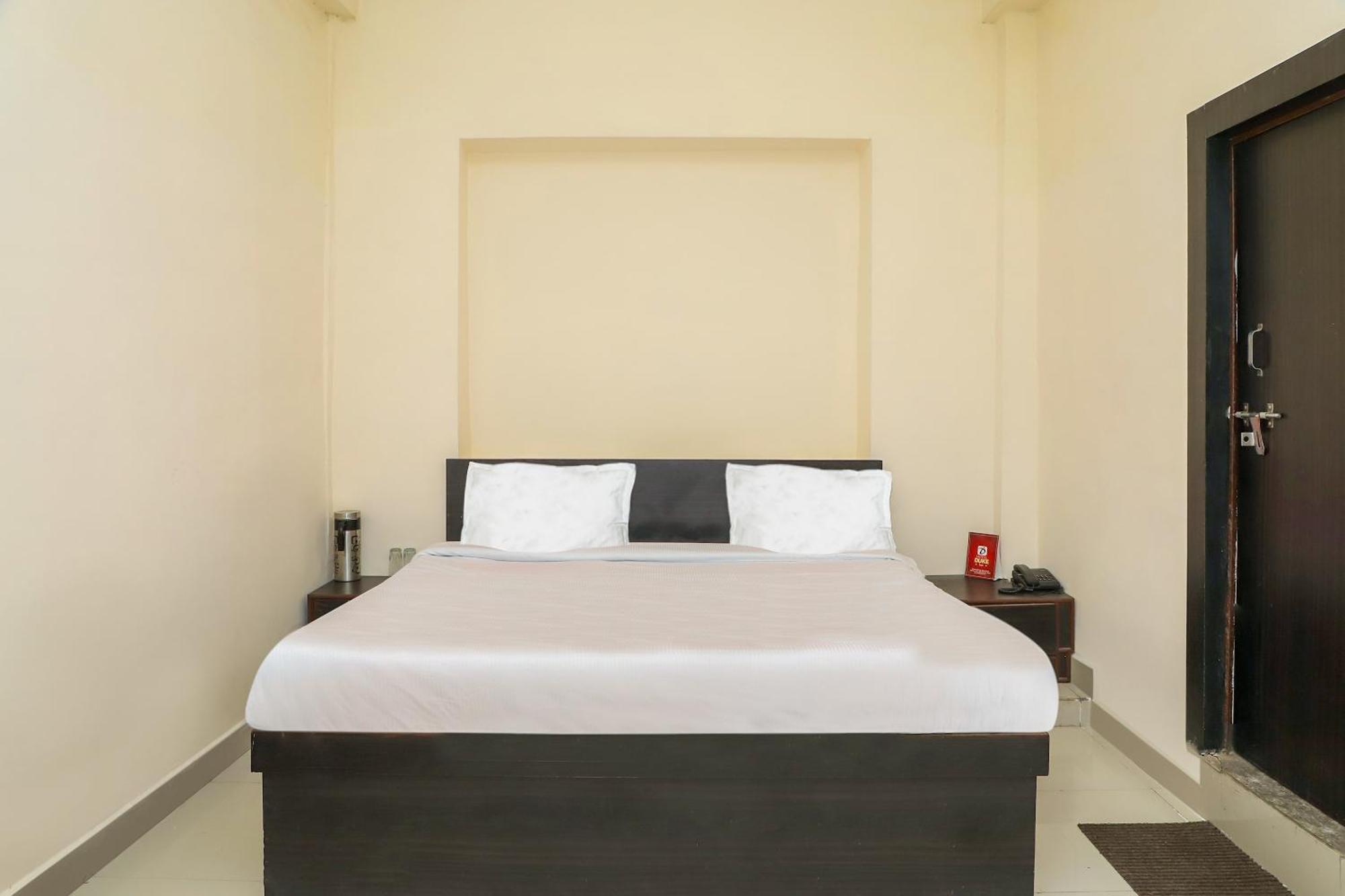 Oyo Hotel Duke Inn Jhānsi Exteriör bild