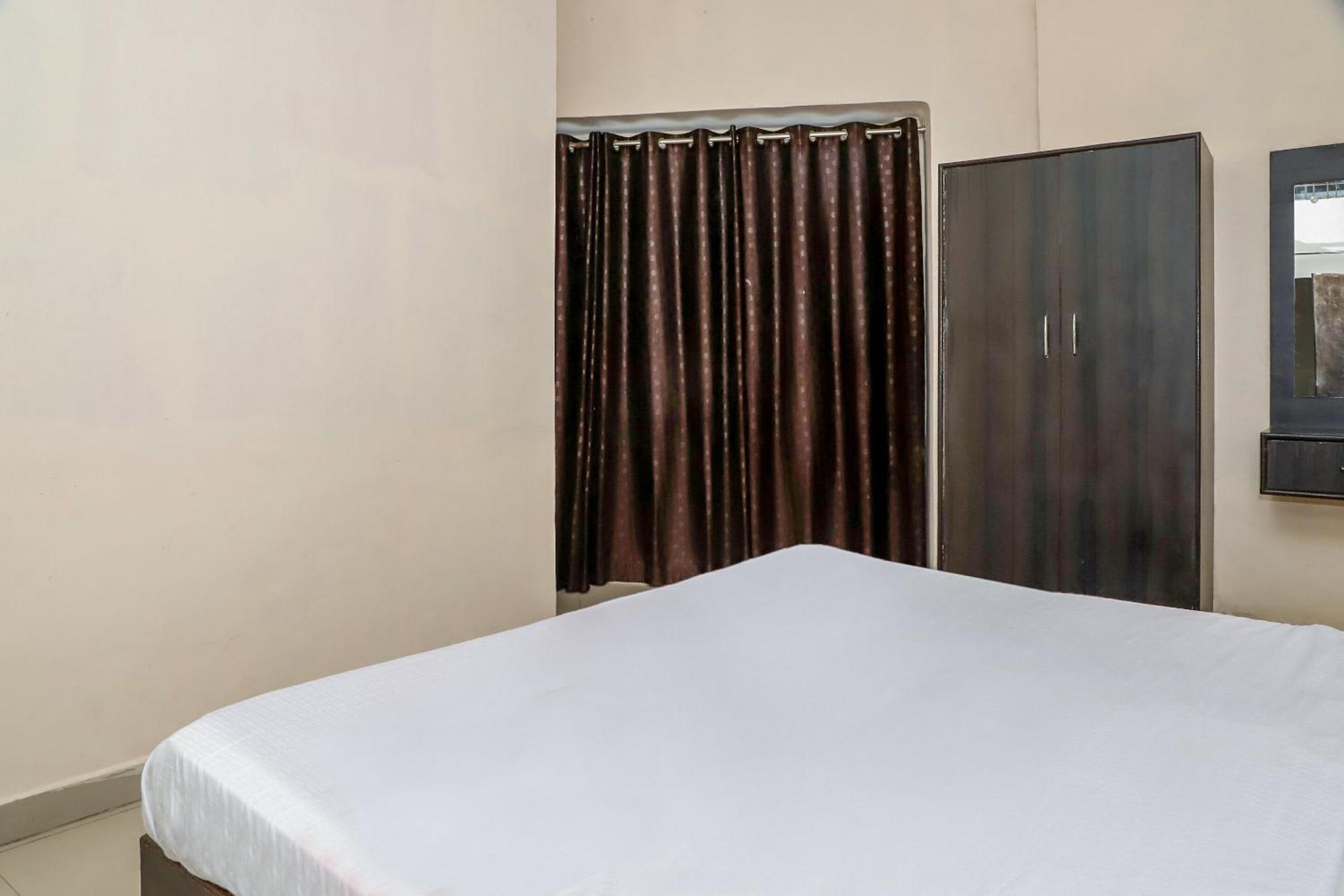 Oyo Hotel Duke Inn Jhānsi Exteriör bild