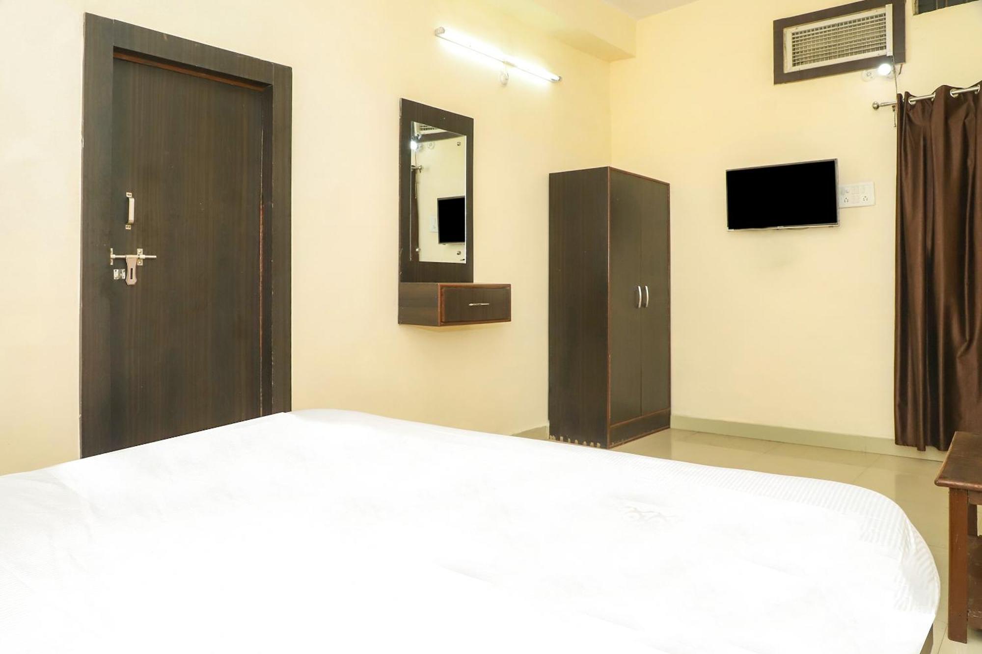 Oyo Hotel Duke Inn Jhānsi Exteriör bild