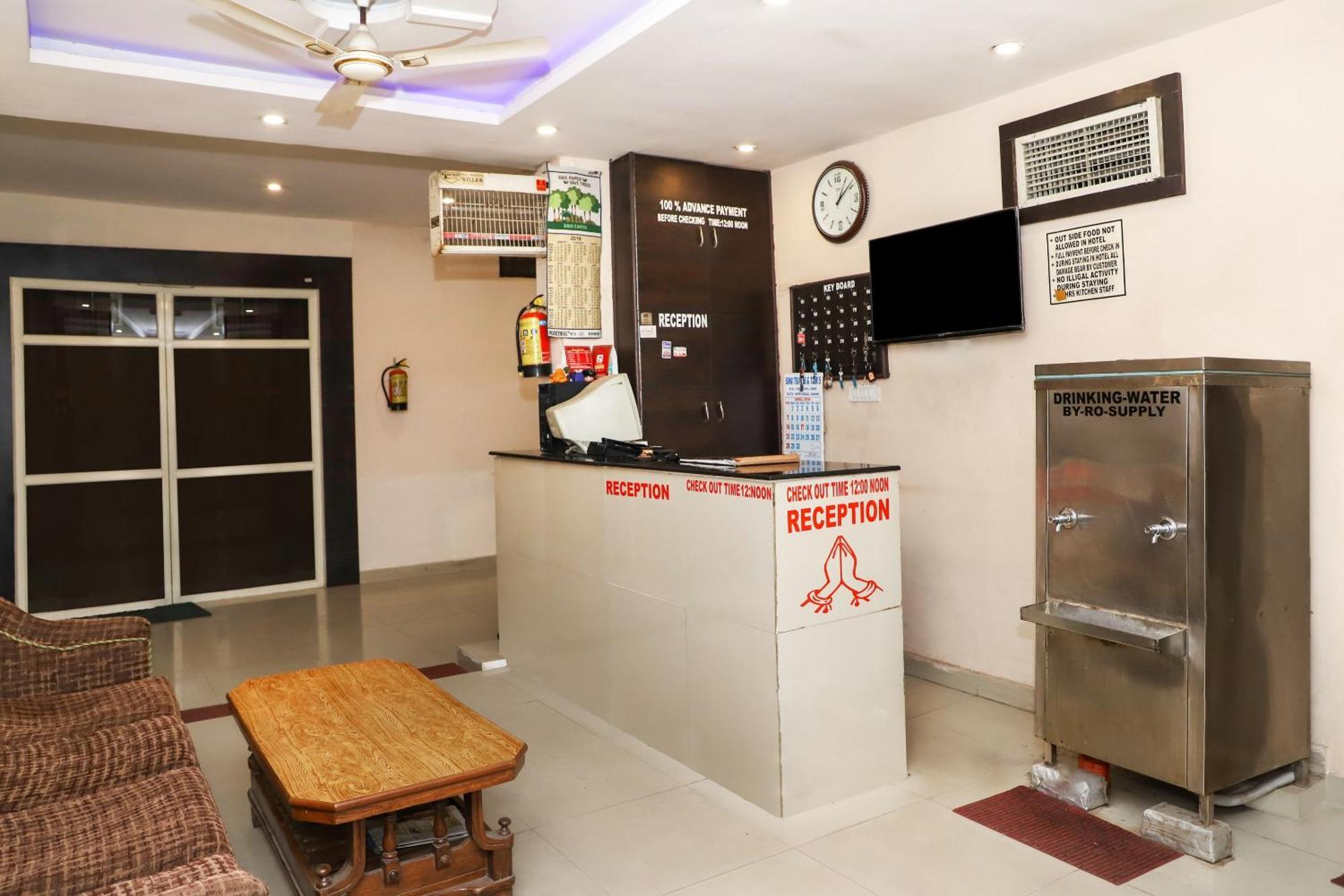 Oyo Hotel Duke Inn Jhānsi Exteriör bild